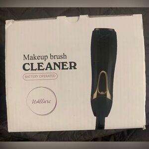Make up brush cleaner